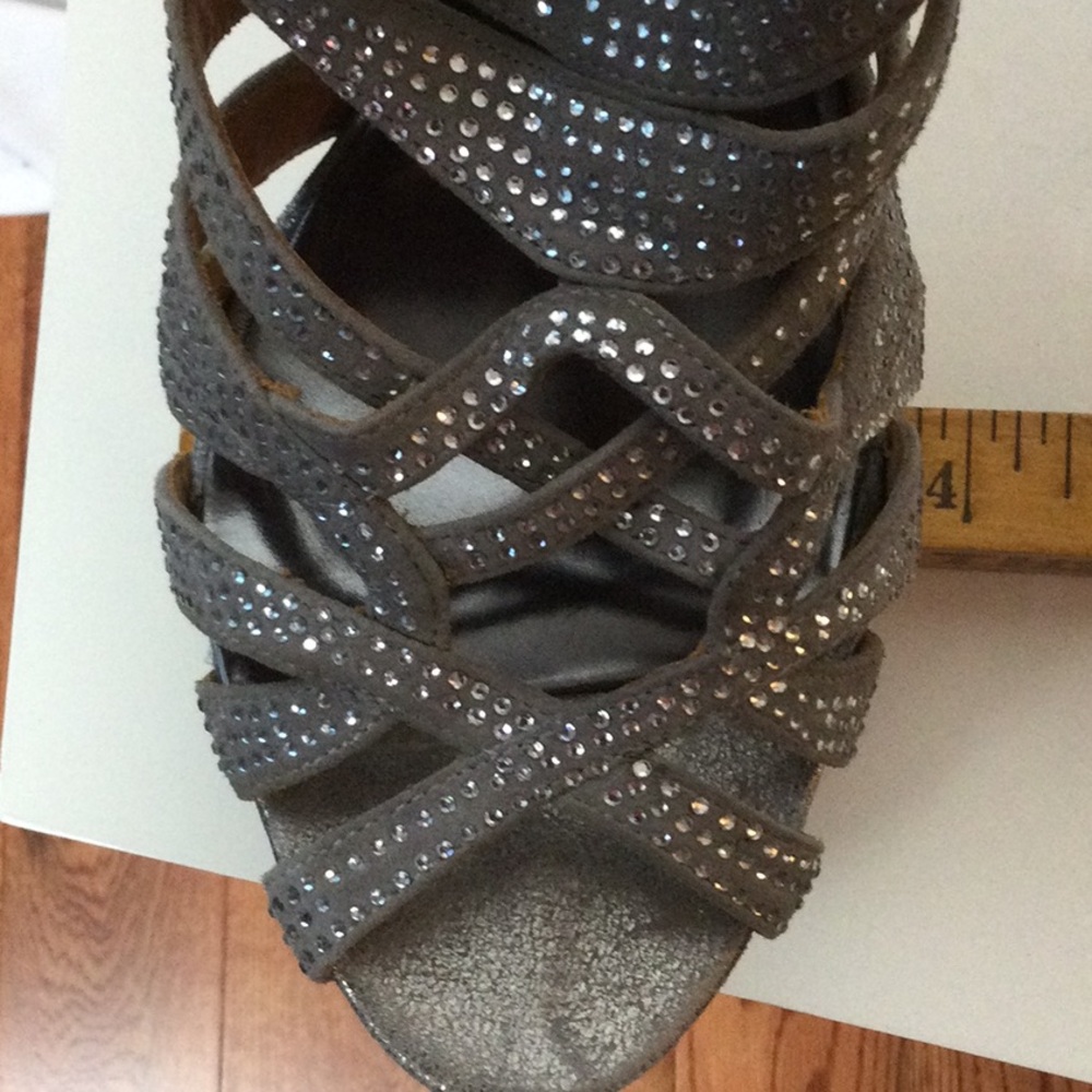 Badgley Mischka Silver Strappy Heels - Picture 10 of 10